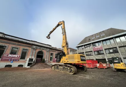 Nonet mène la démolition de l'ancienne banque Fortis en plein centre de Namur